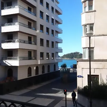 Agradable Con Balcon Frente A La Playa De La Concha - Marina 1 Apartment *