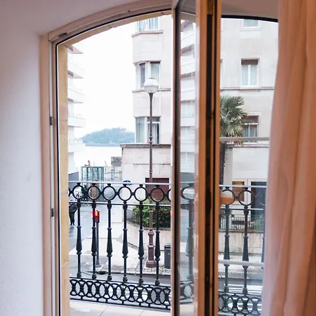 Agradable Con Balcon Frente A La Playa De La Concha - Marina 1 * San Sebastian